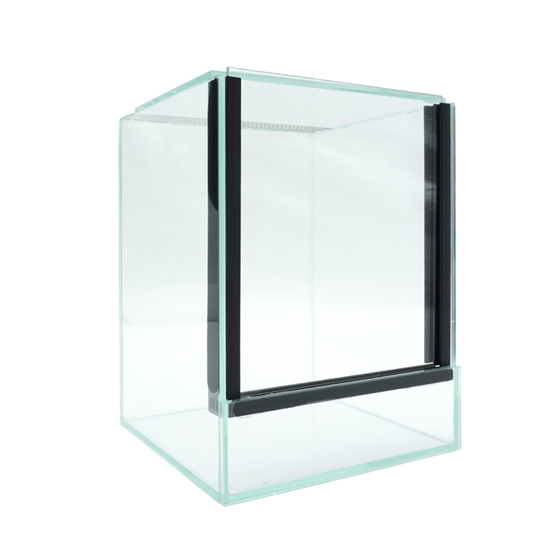 terrarium-dla-ptasznikow-modliszek-patyczakow-malych-straszykow
