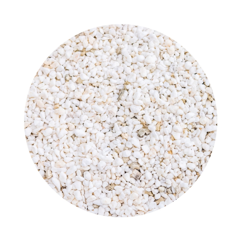 Perlit-ogrodniczy-ukorzeniacz-spulchniacz-podloza-do-roslin